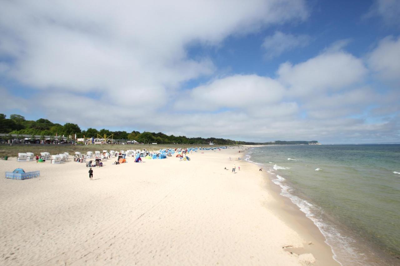 Zentral Aber Ruhig, Terrasse Mit Viel Gruen - Strandnahes Ferienhaus Luki ゲーレン エクステリア 写真