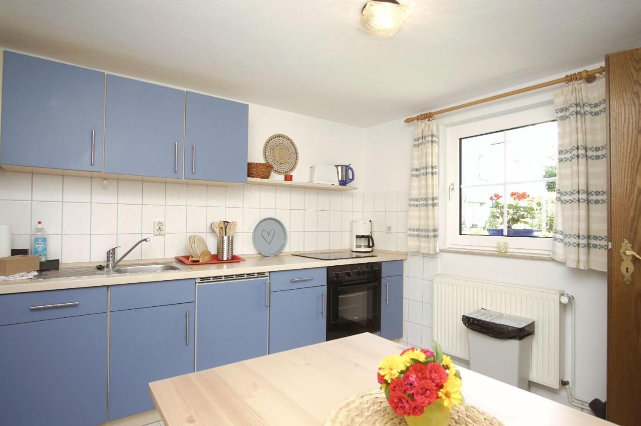 Zentral Aber Ruhig, Terrasse Mit Viel Gruen - Strandnahes Ferienhaus Luki ゲーレン エクステリア 写真