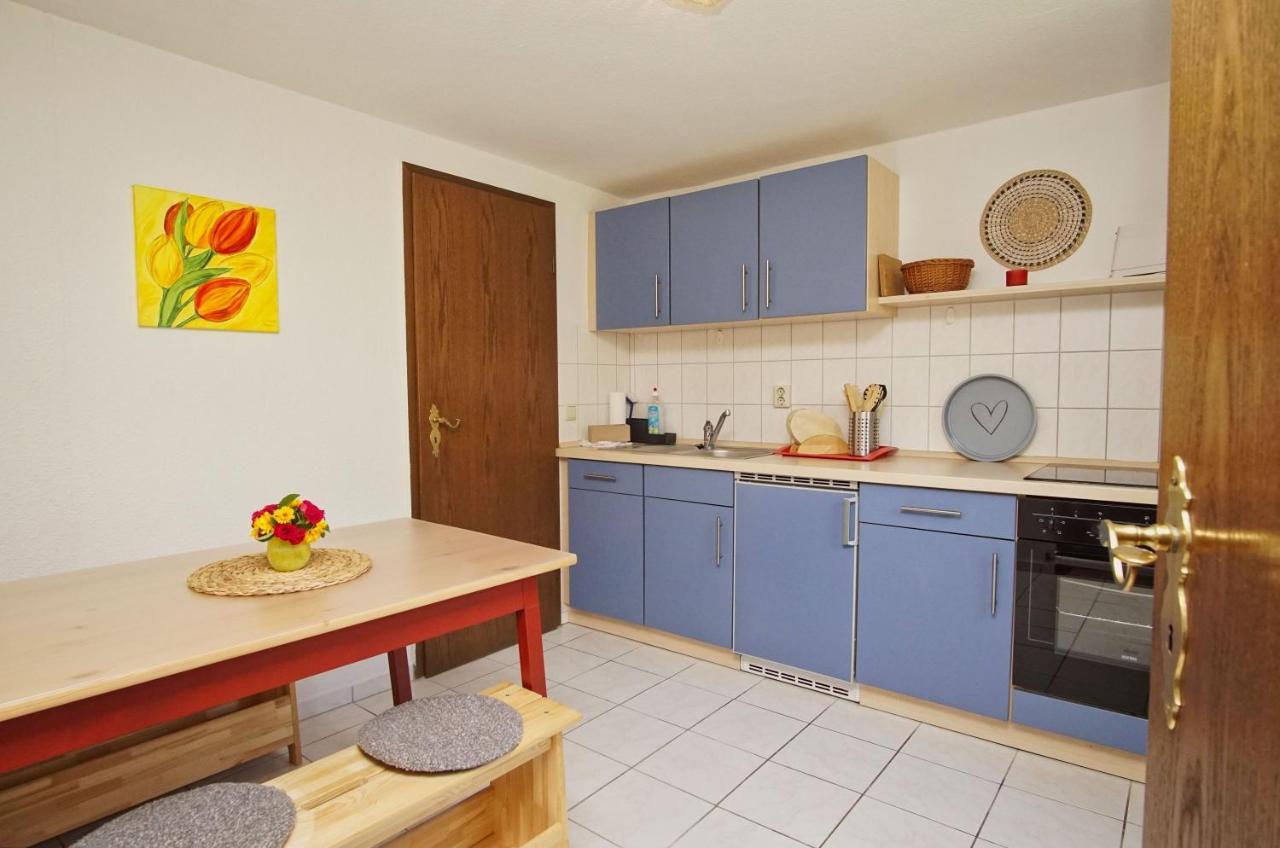 Zentral Aber Ruhig, Terrasse Mit Viel Gruen - Strandnahes Ferienhaus Luki ゲーレン エクステリア 写真
