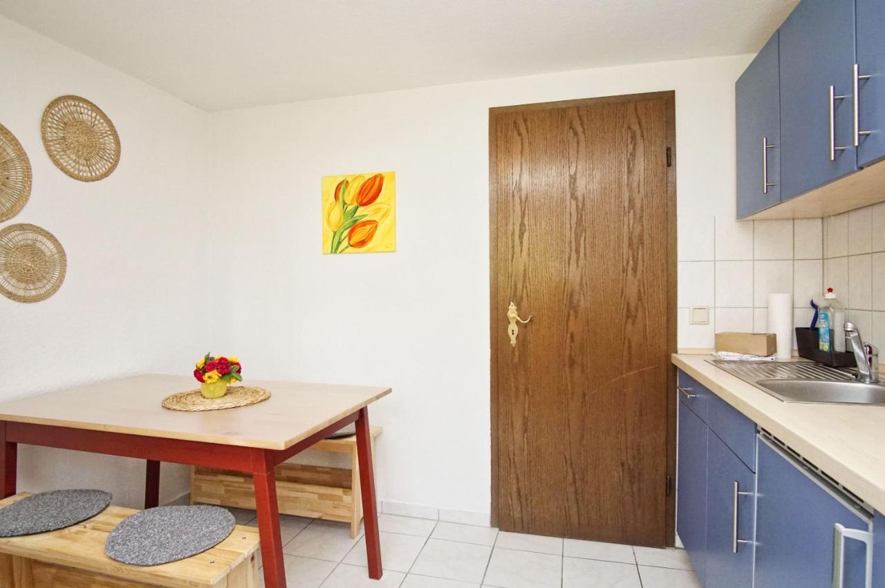 Zentral Aber Ruhig, Terrasse Mit Viel Gruen - Strandnahes Ferienhaus Luki ゲーレン エクステリア 写真