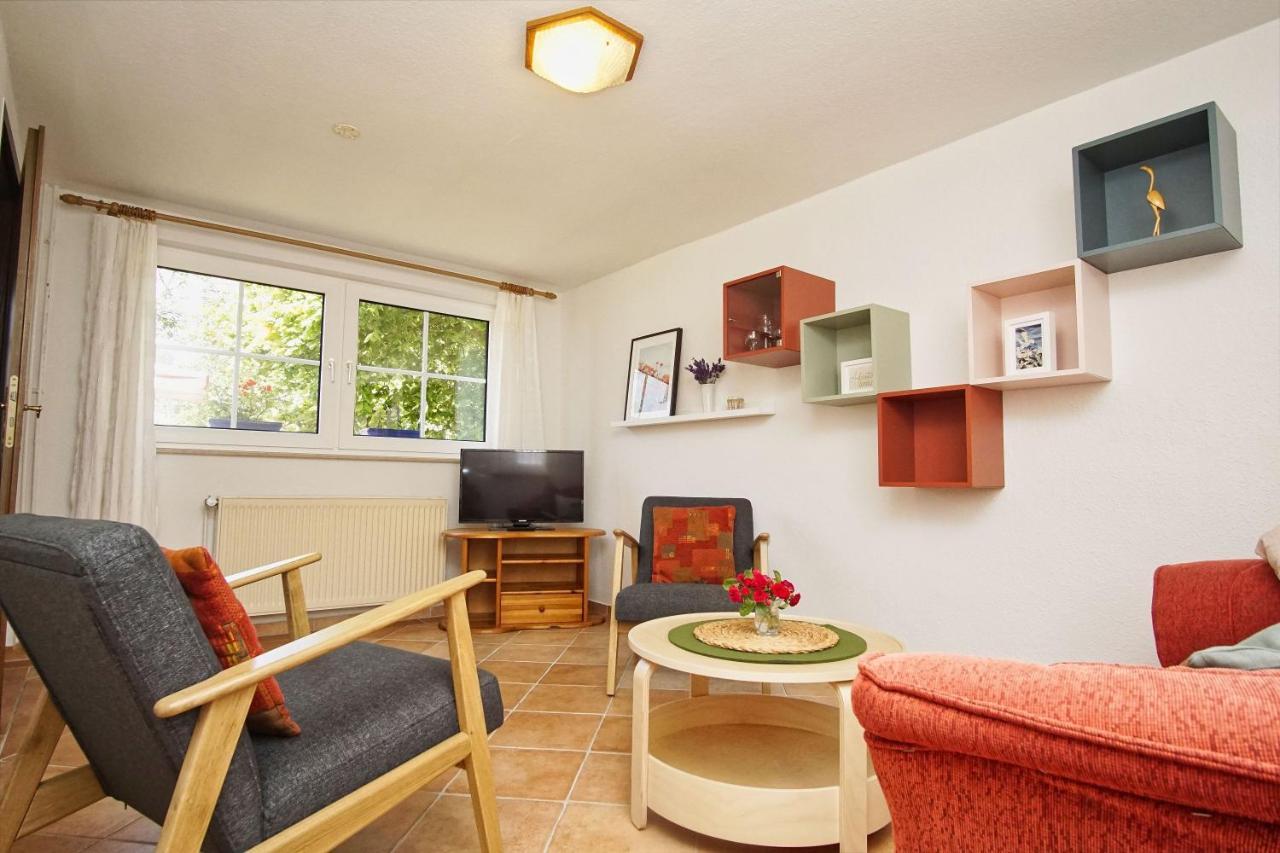 Zentral Aber Ruhig, Terrasse Mit Viel Gruen - Strandnahes Ferienhaus Luki ゲーレン エクステリア 写真